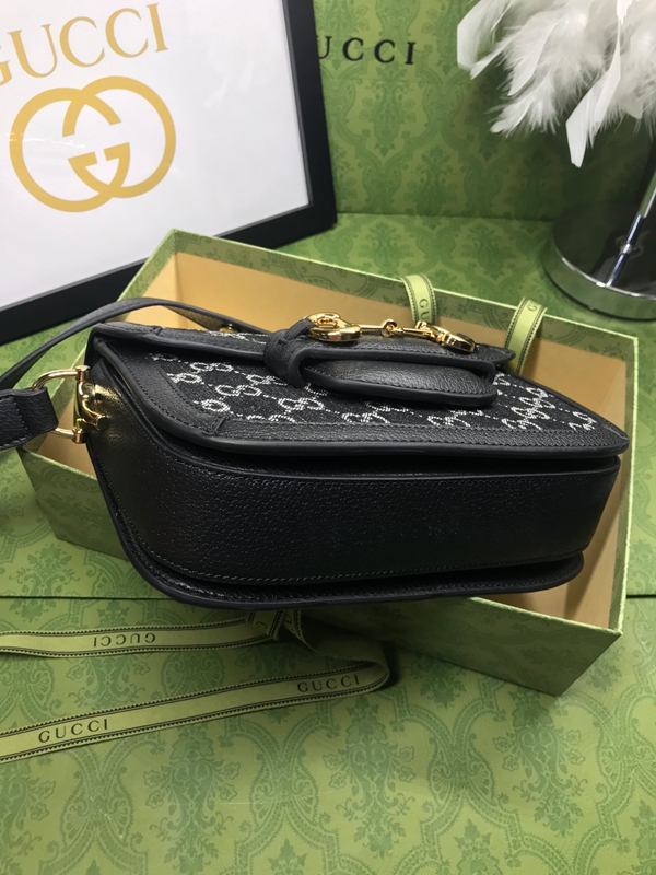 激安グッチバッグコピー側面デザイン